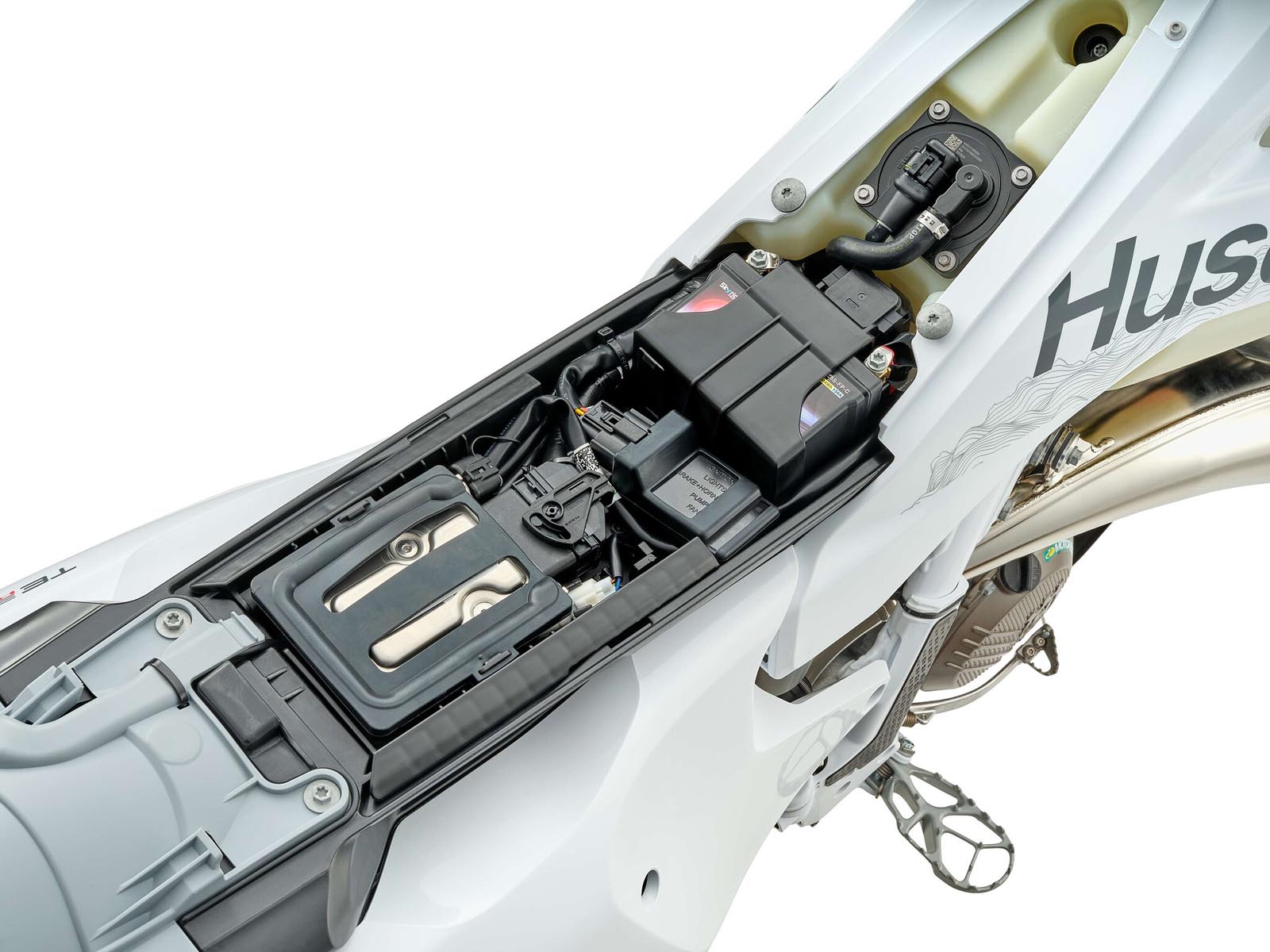 Husqvarna_TE 300_Pro__FE_350_Pro_2027_10.jpg